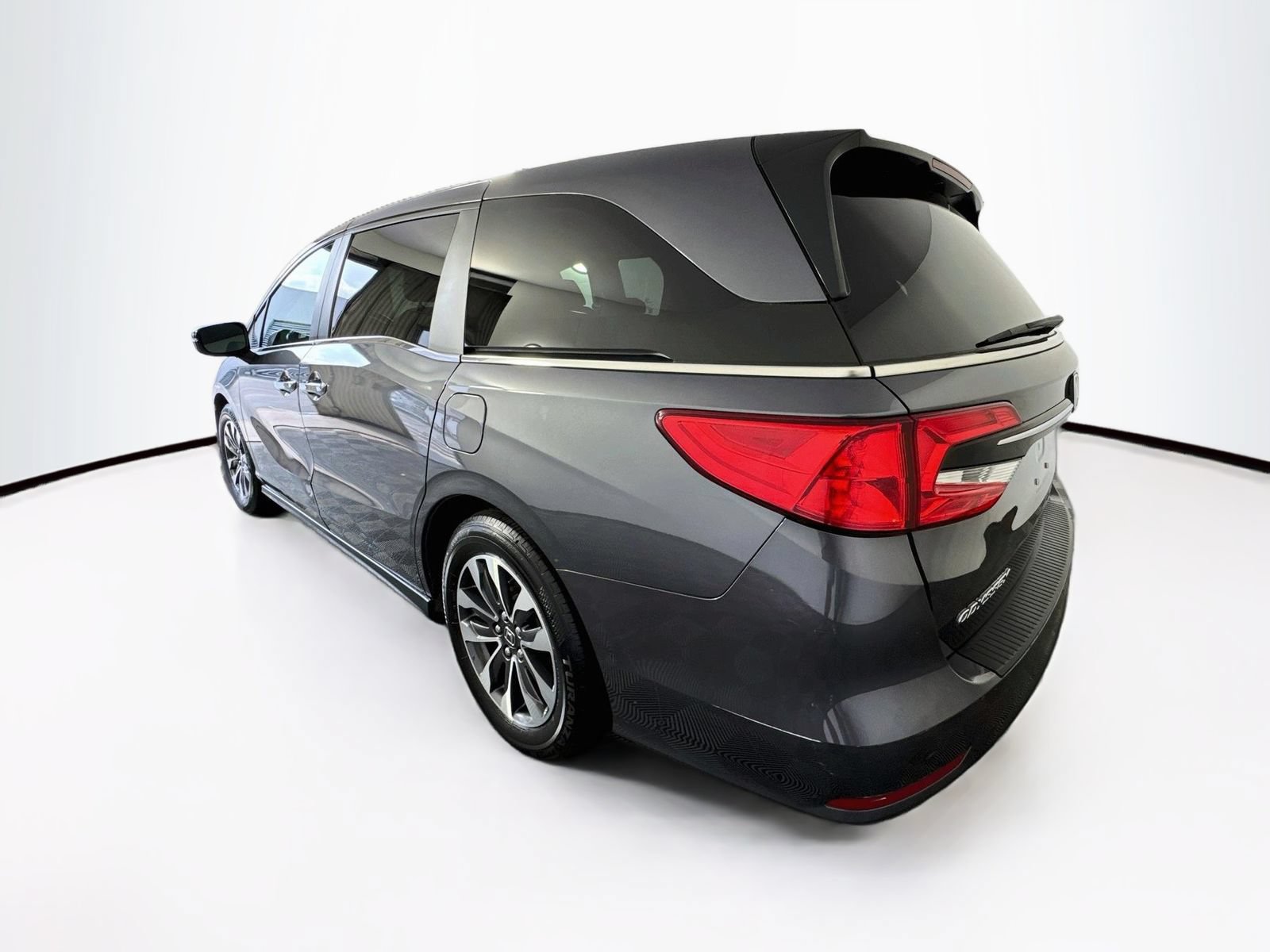 Used 2023 Honda Odyssey EX-L image 4