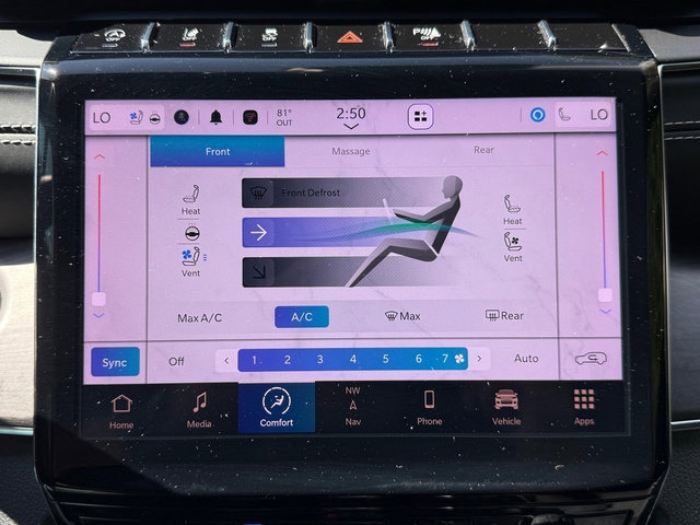 Used 2023 Jeep Grand Cherokee L Overland w/ Luxury Tech Group IV image 30