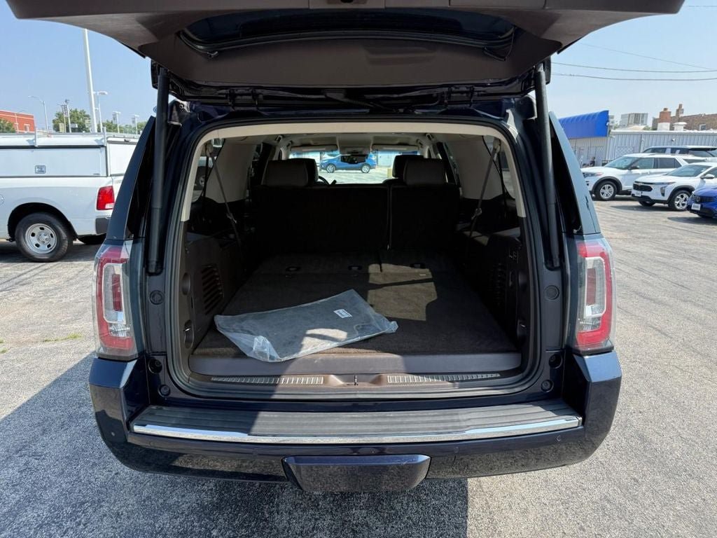 Used 2019 GMC Yukon XL Denali AWD/4WD image 6