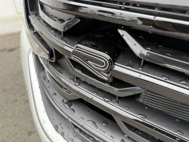 New 2025 Volkswagen Atlas SEL Premium R-Line image 12