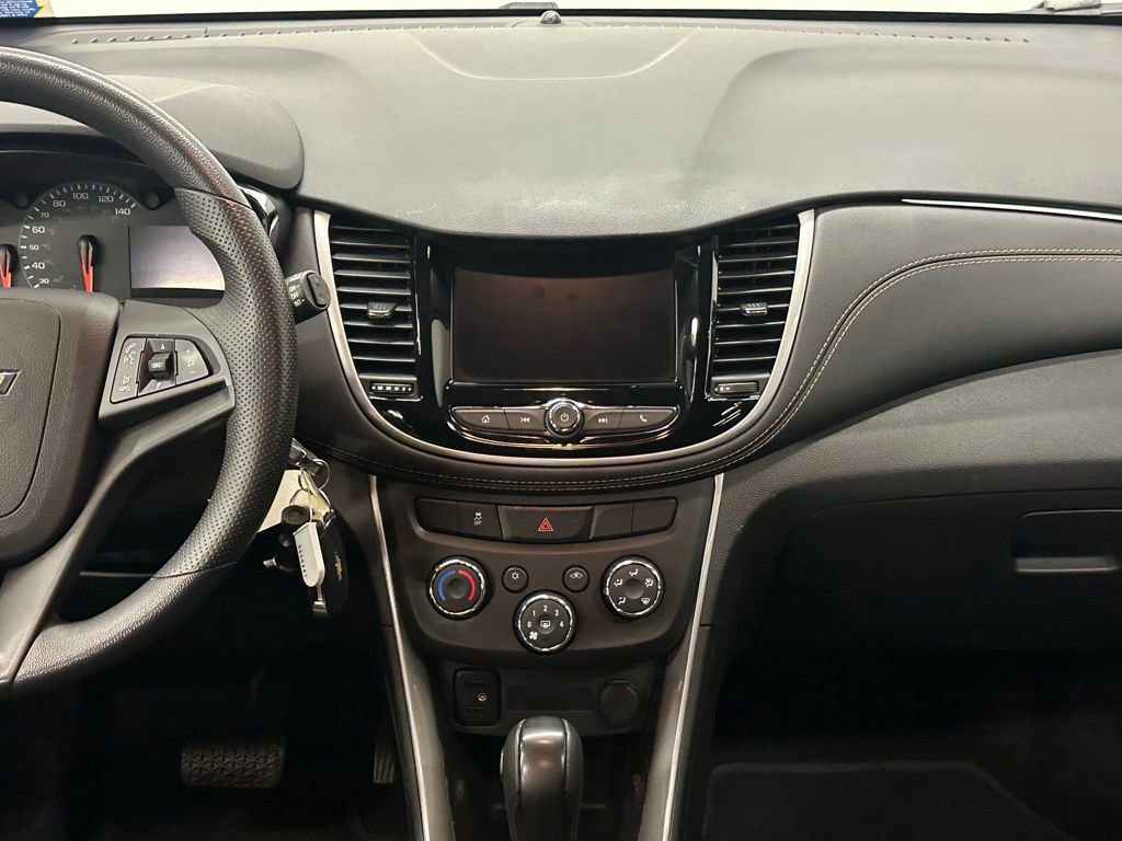 Certified 2022 Chevrolet Trax LS w/ Tint and Cruise Package image 28