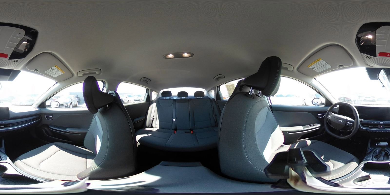 Used 2025 Kia K4 LXS image 42