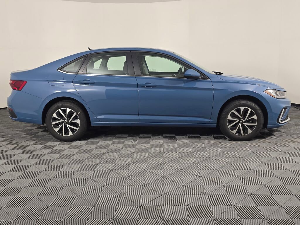 New 2025 Volkswagen Jetta S image 3