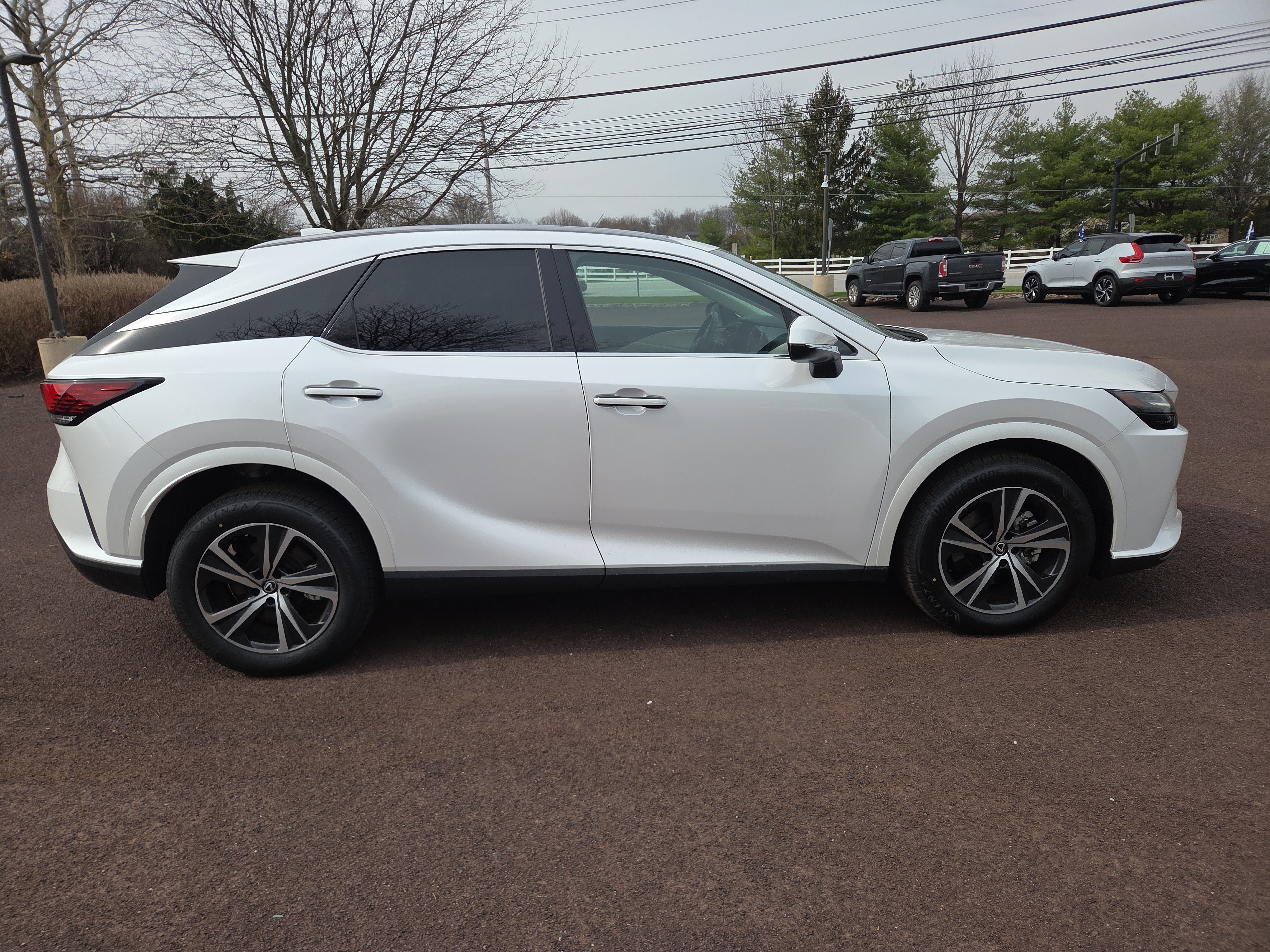 Used 2023 Lexus RX 350 Premium Plus w/ Accessory Package (Z1) image 2