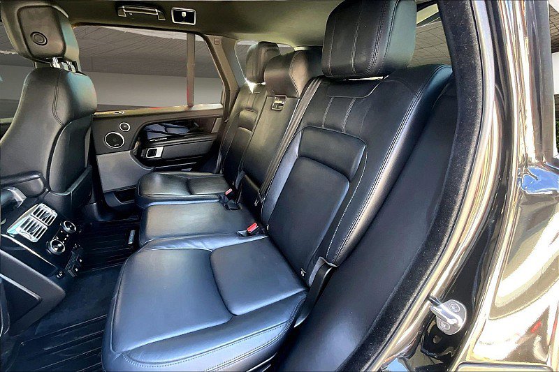 Used 2019 Land Rover Range Rover AWD/4WD image 23