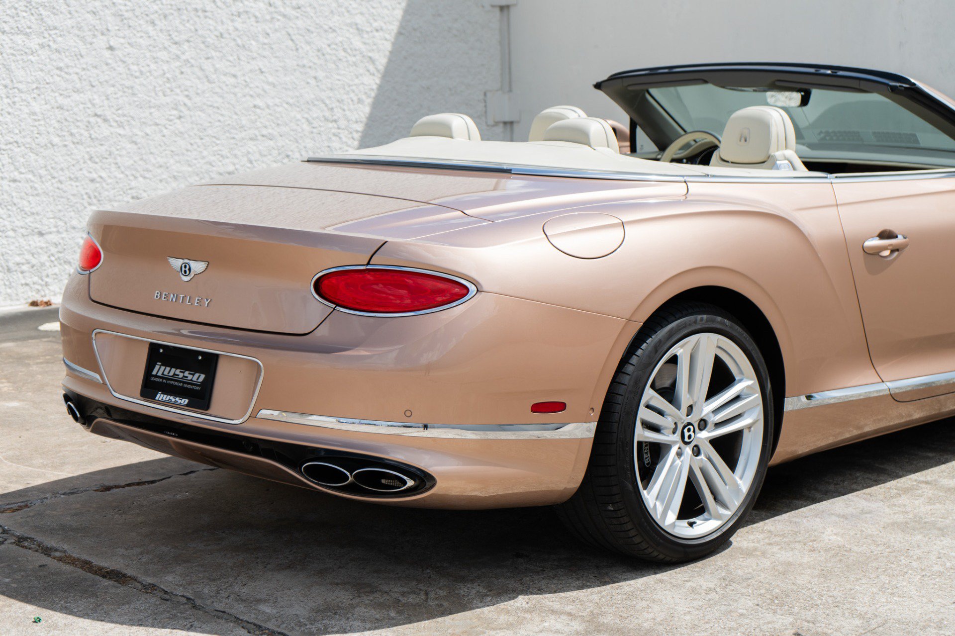 Used 2022 Bentley Continental GT AWD/4WD image 19