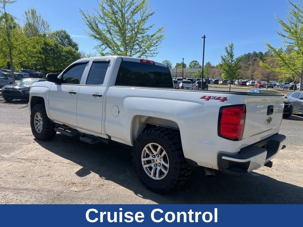 Used 2018 Chevrolet Silverado 1500 Custom w/ Custom Convenience Package AWD/4WD image 8
