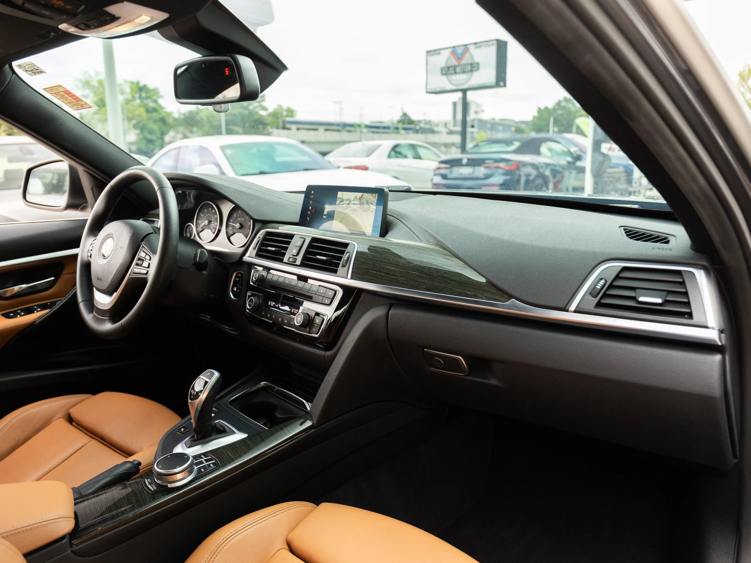 Used 2018 BMW 330i Sedan RWD image 24