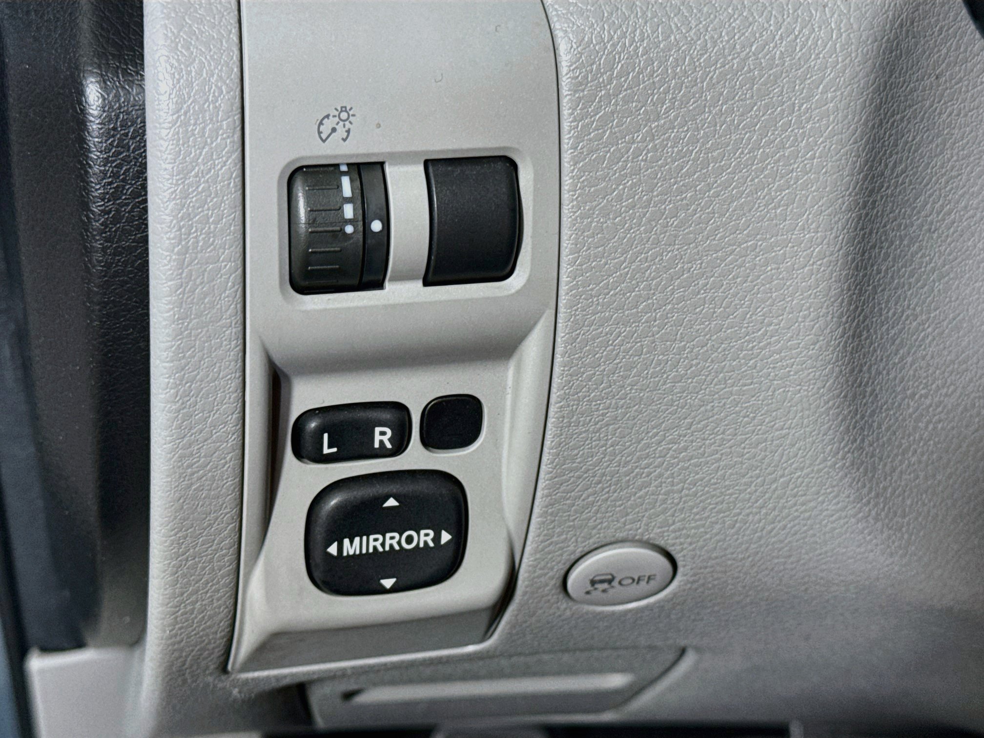 Used 2012 Subaru Forester 2.5X Limited AWD/4WD image 10