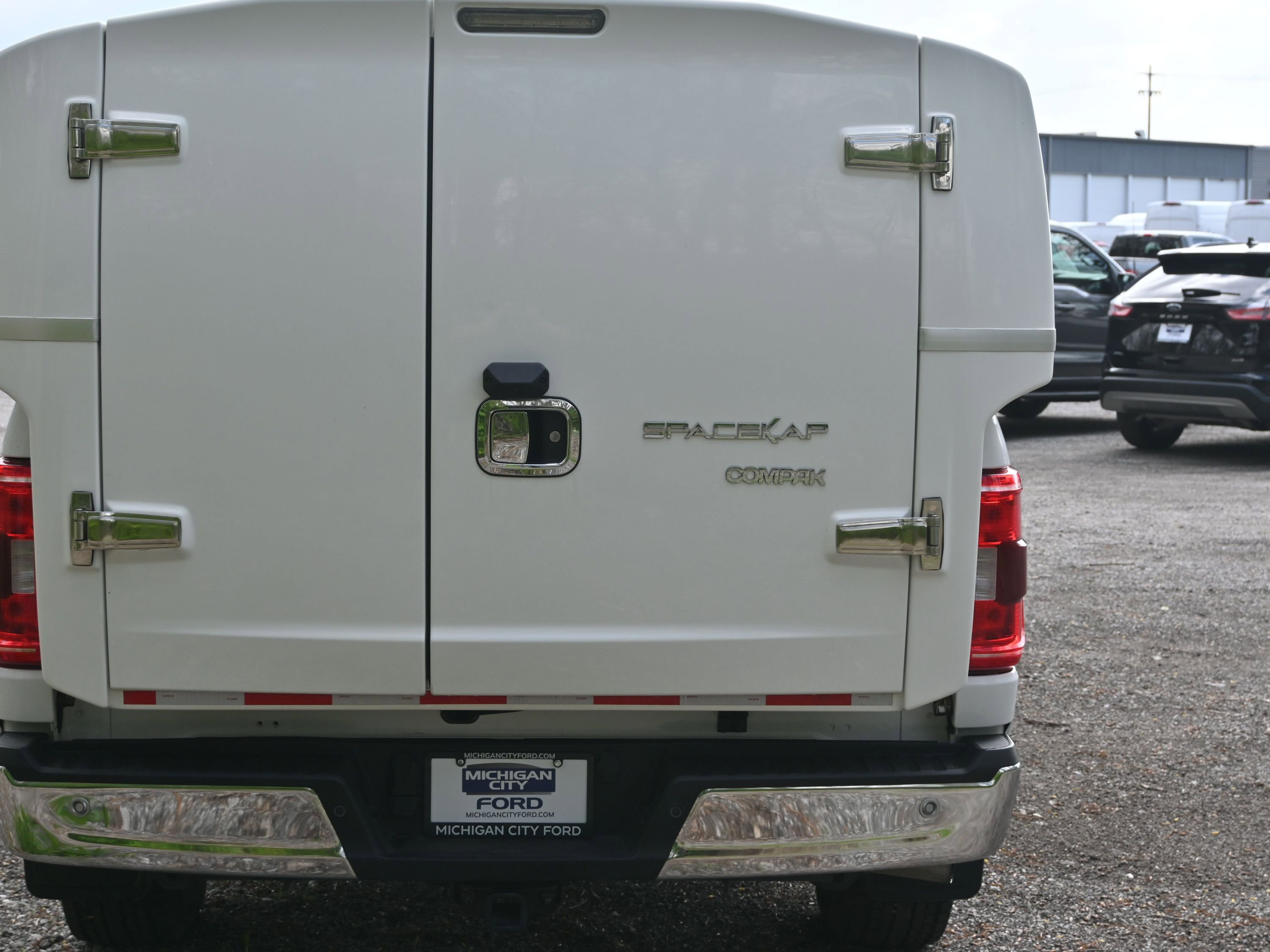 Used 2023 Ford F150 XLT w/ Trailer Tow Package AWD/4WD image 6