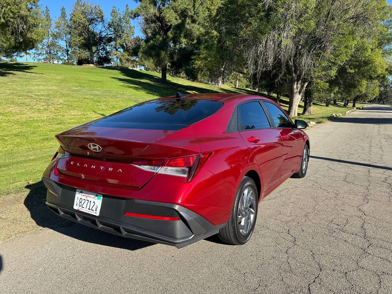 Used 2024 Hyundai Elantra SEL image 6