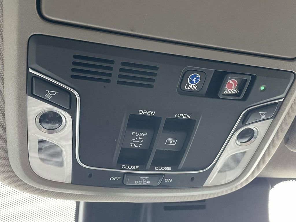 Used 2019 Honda Pilot Elite image 24