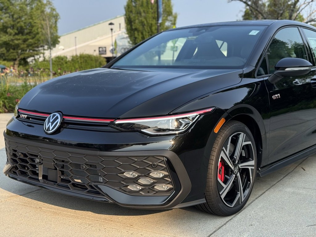 New 2025 Volkswagen GTI SE image 6