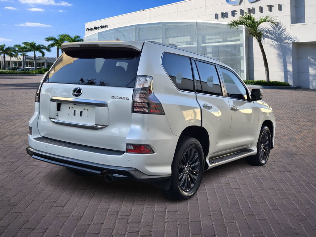 Used 2023 Lexus GX 460 Luxury w/ Sport Design Package image 7