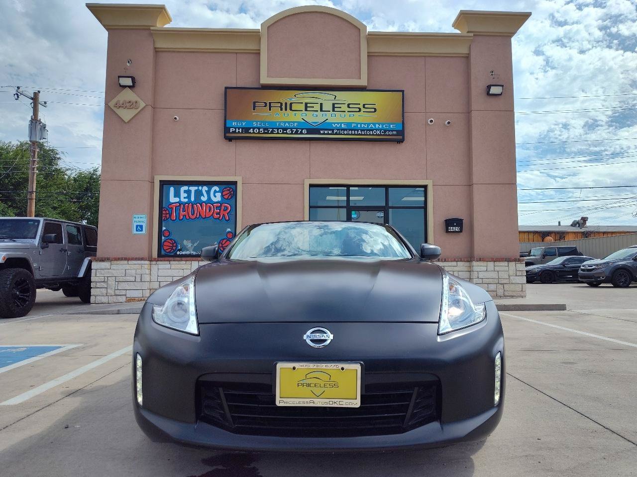 Used 2015 Nissan 370Z Roadster RWD image 8