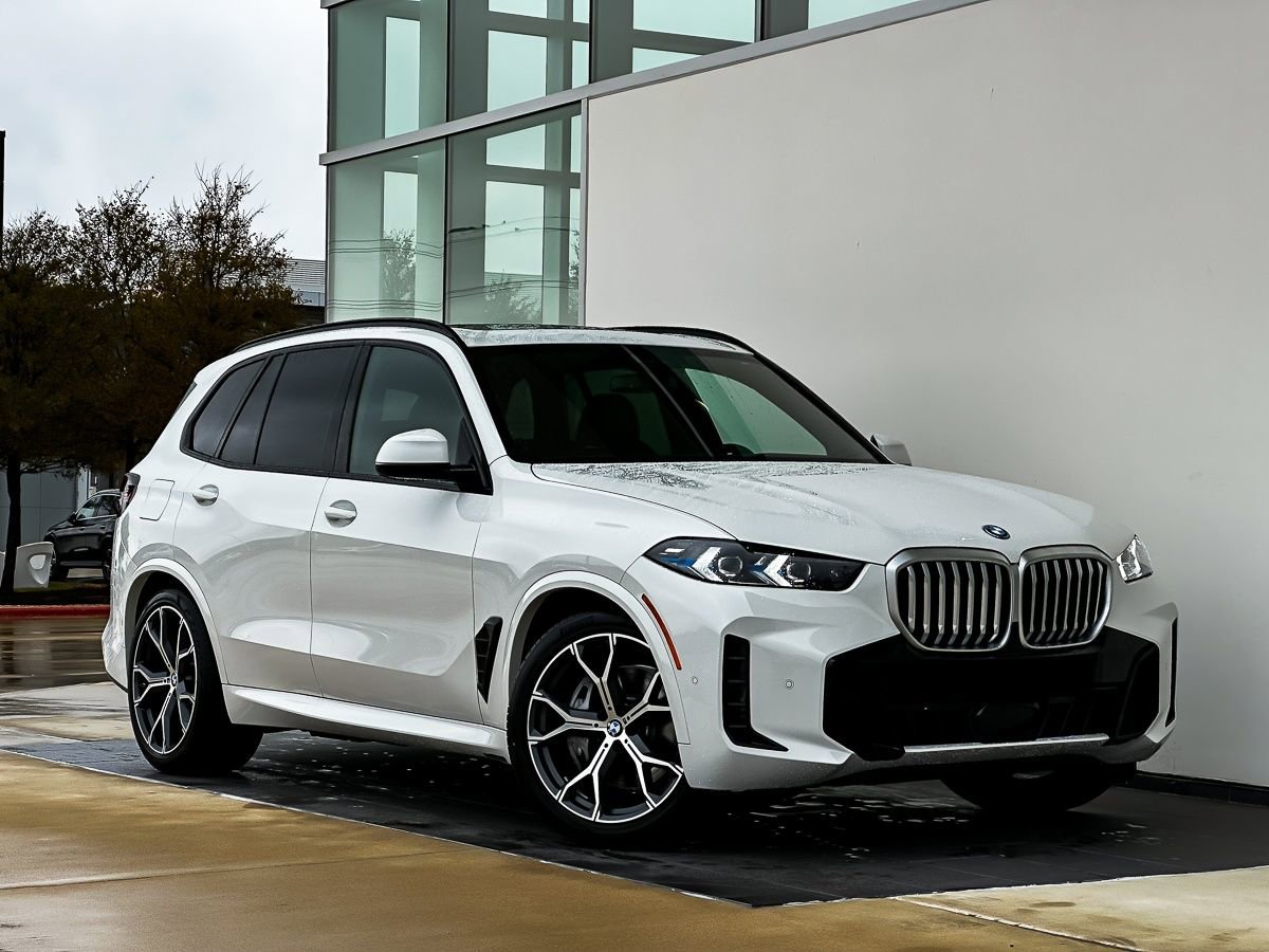 New 2026 BMW X5 xDrive50e w/ M Sport Package image 1