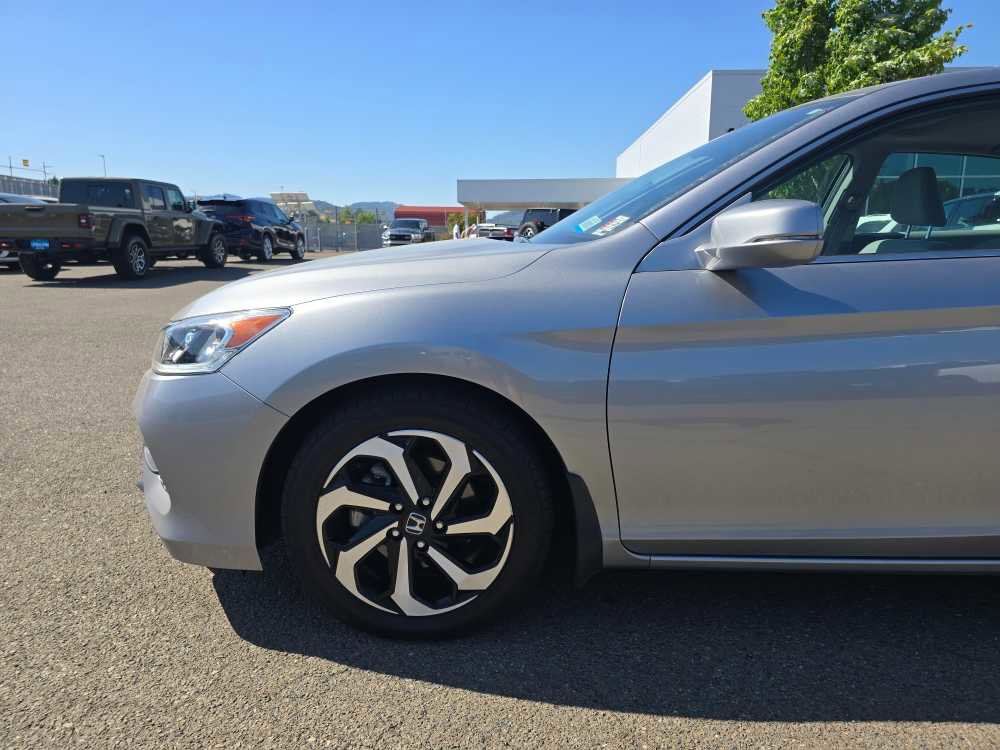 Used 2016 Honda Accord EX image 20