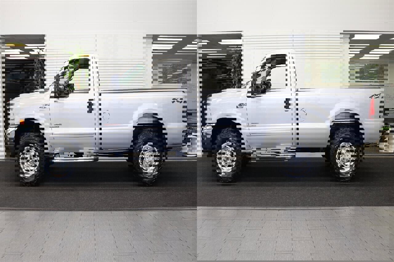 Used 2003 Ford F250 XLT image 4