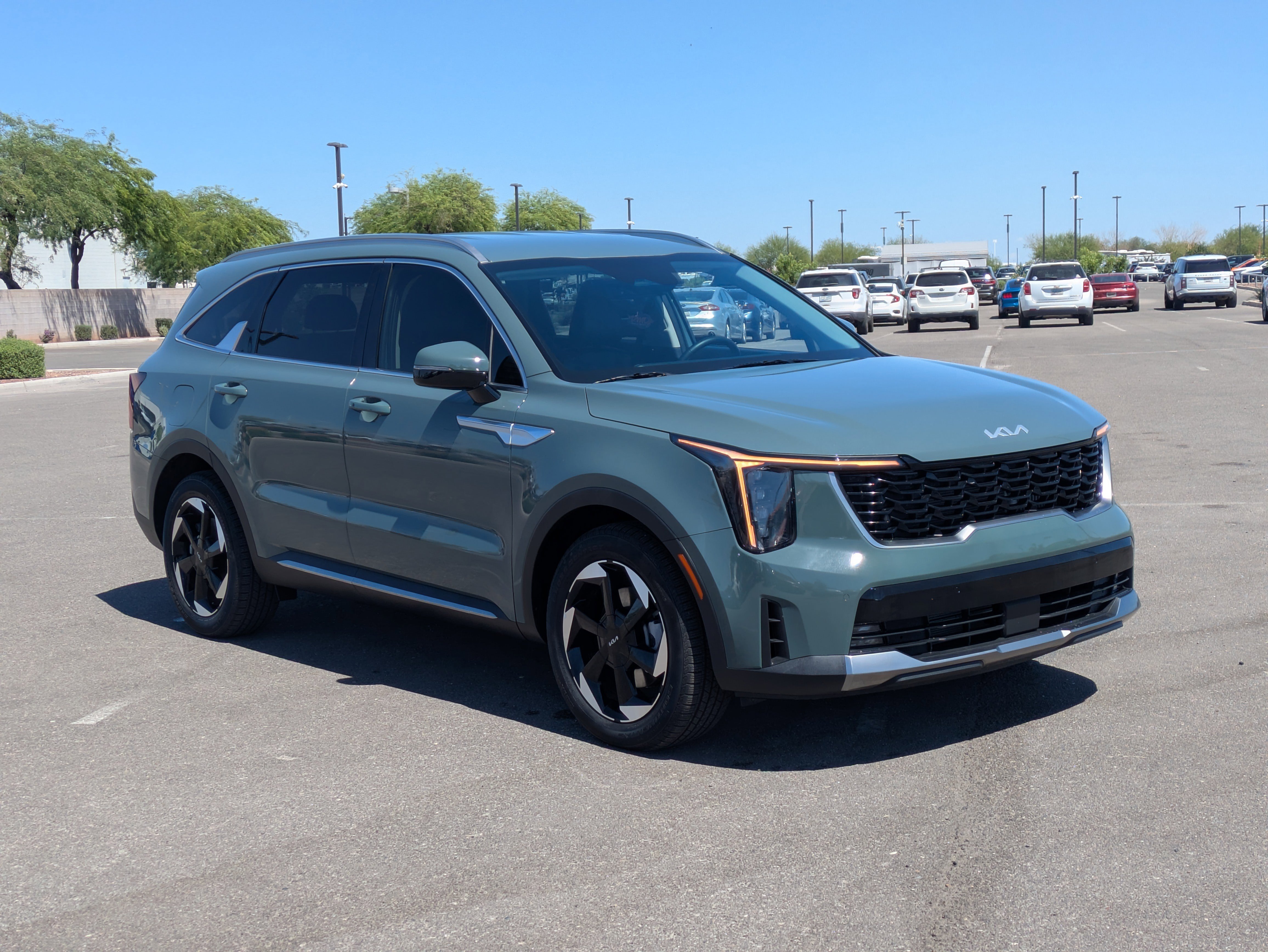 Certified 2025 Kia Sorento EX AWD/4WD image 7