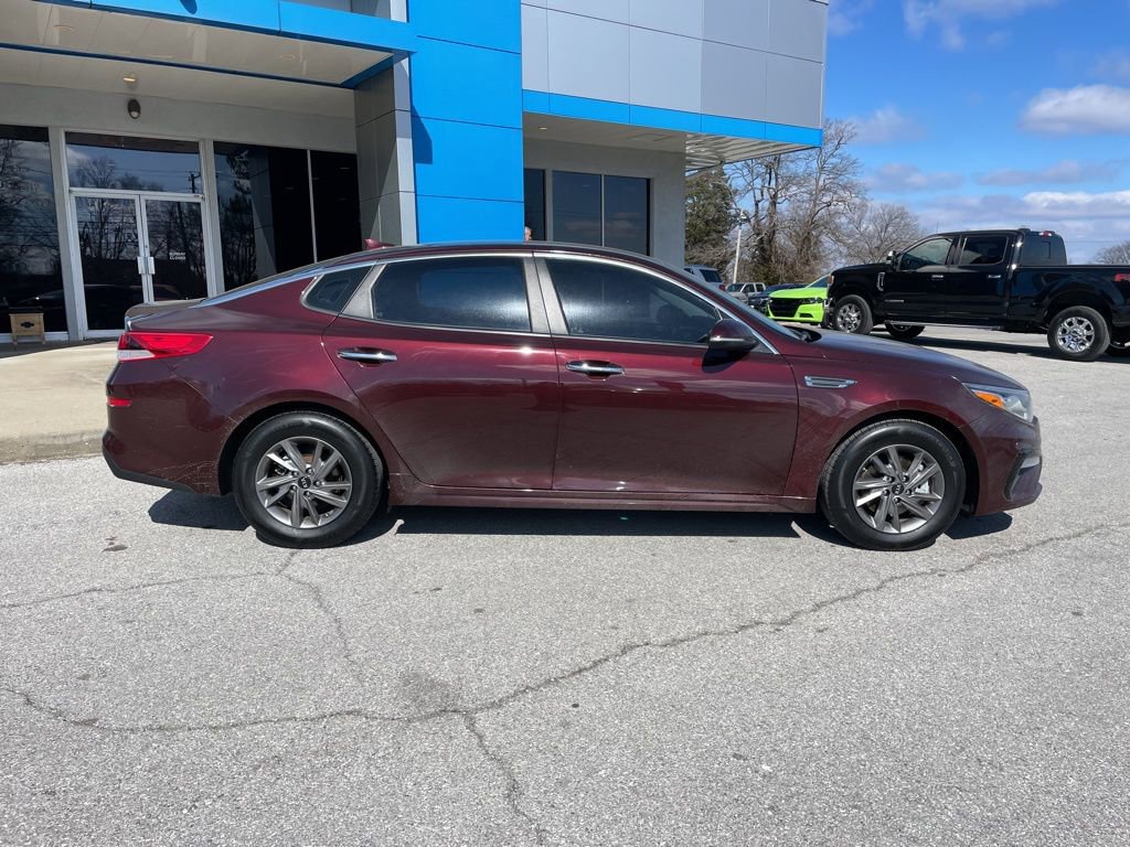 Used 2019 Kia Optima LX image 9
