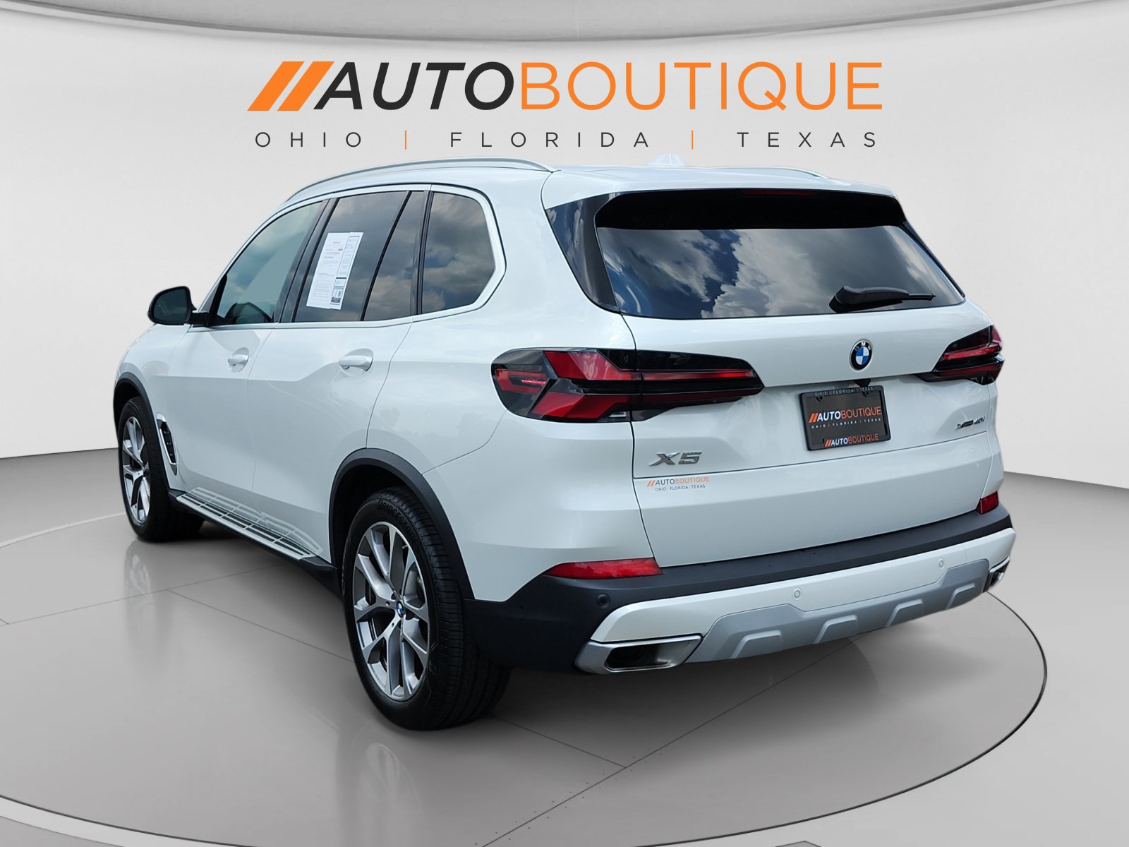 Used 2026 BMW X5 xDrive40i AWD/4WD image 3