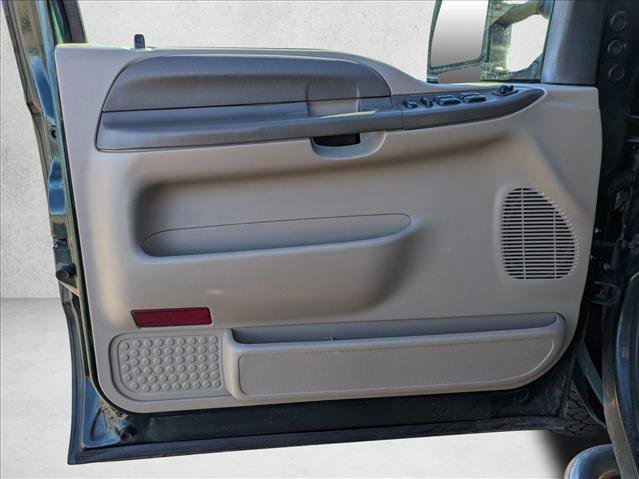 Used 2003 Ford F250 XLT image 12