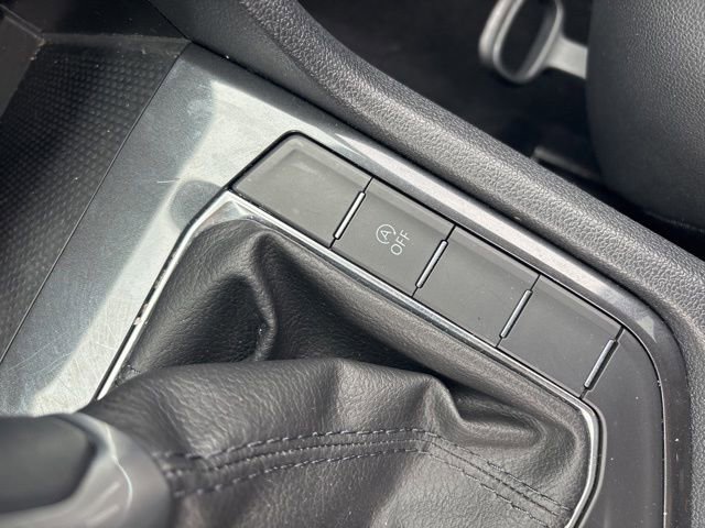 Used 2024 Volkswagen Tiguan Wolfsburg Edition FWD image 35