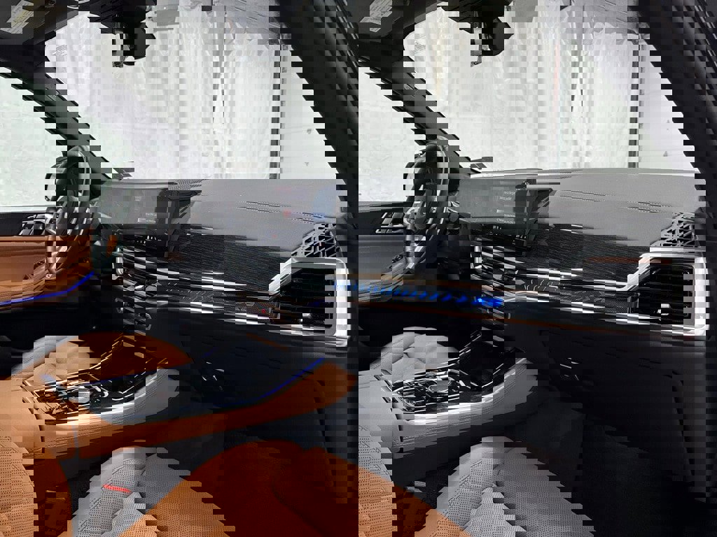 Used 2026 BMW X5 xDrive50e image 60