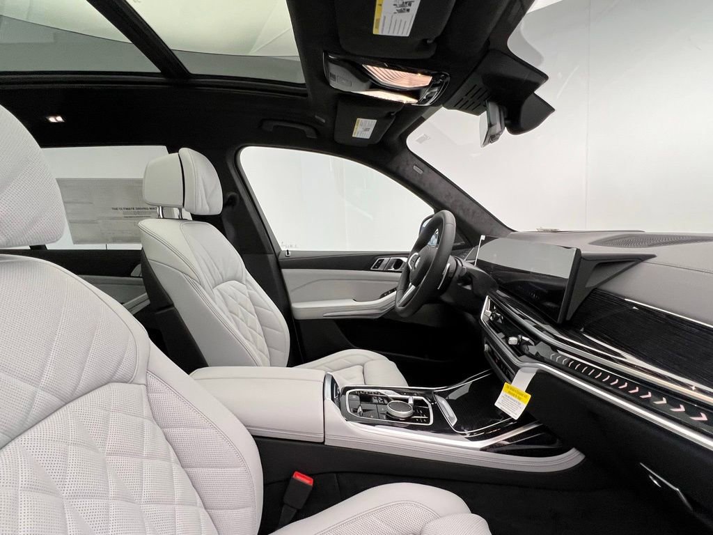 New 2026 BMW X7 xDrive40i w/ M Sport Package image 6