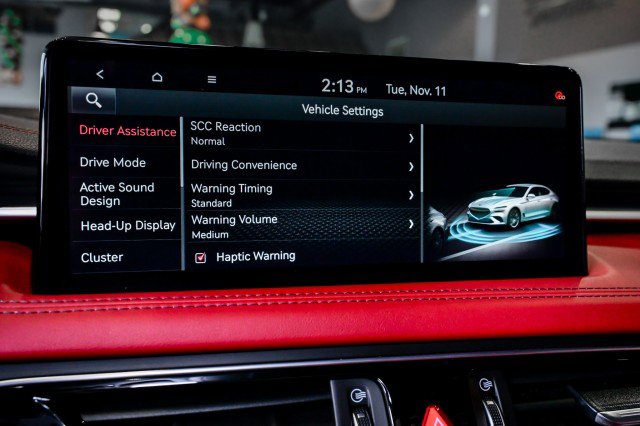 Used 2022 Genesis G70 3.3T Launch Edition image 43