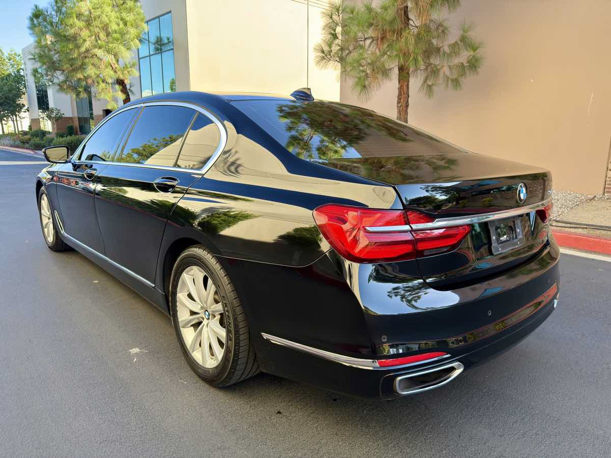 Used 2016 BMW 740i RWD image 13