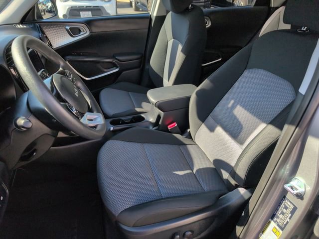 Certified 2025 Kia Soul S FWD image 15