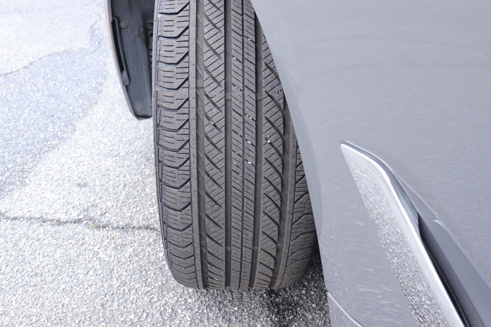 Certified 2022 BMW 540i image 37