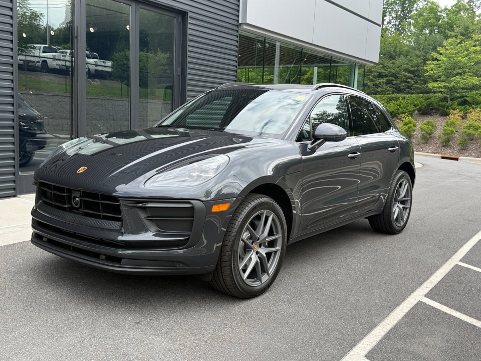 New 2026 Porsche Macan Turbo AWD/4WD image 1