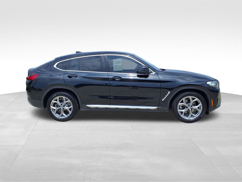 Used 2023 BMW X4 xDrive30i w/ Parking Assistance Package AWD/4WD image 9