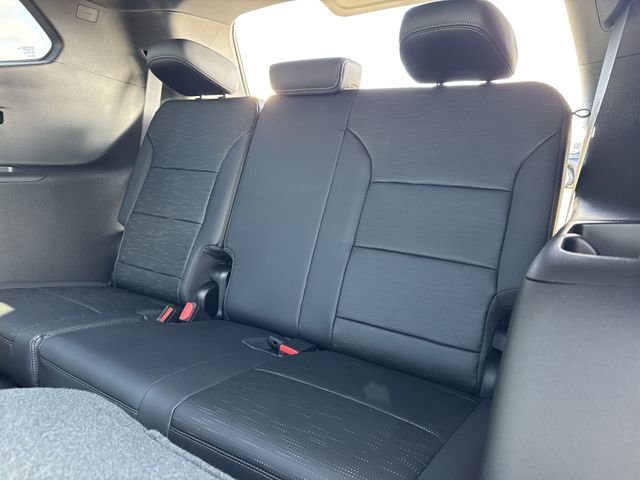 New 2026 Buick Enclave Sport Touring w/ Power Package FWD image 24