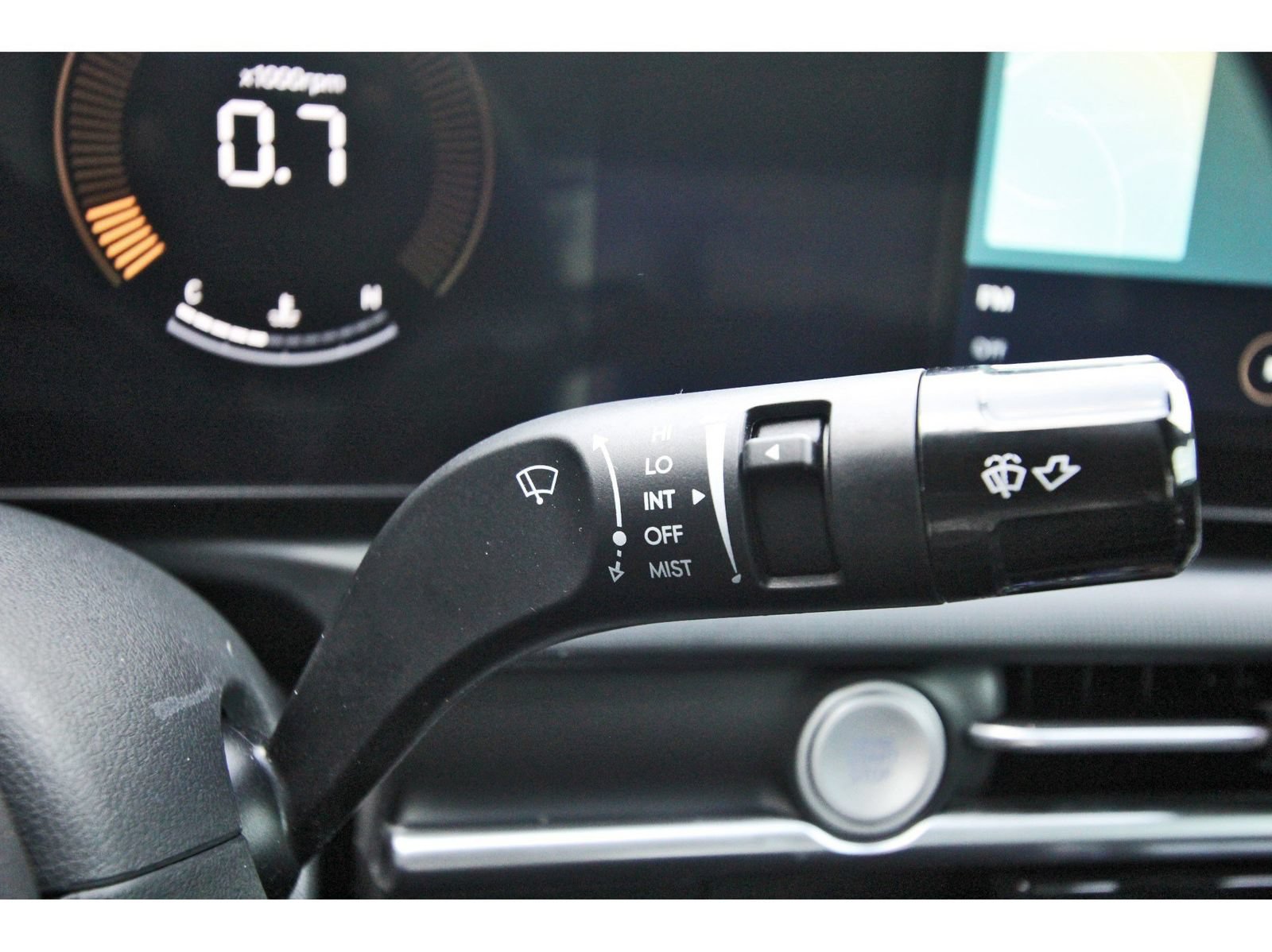 Certified 2026 Hyundai Santa Cruz SEL FWD image 20