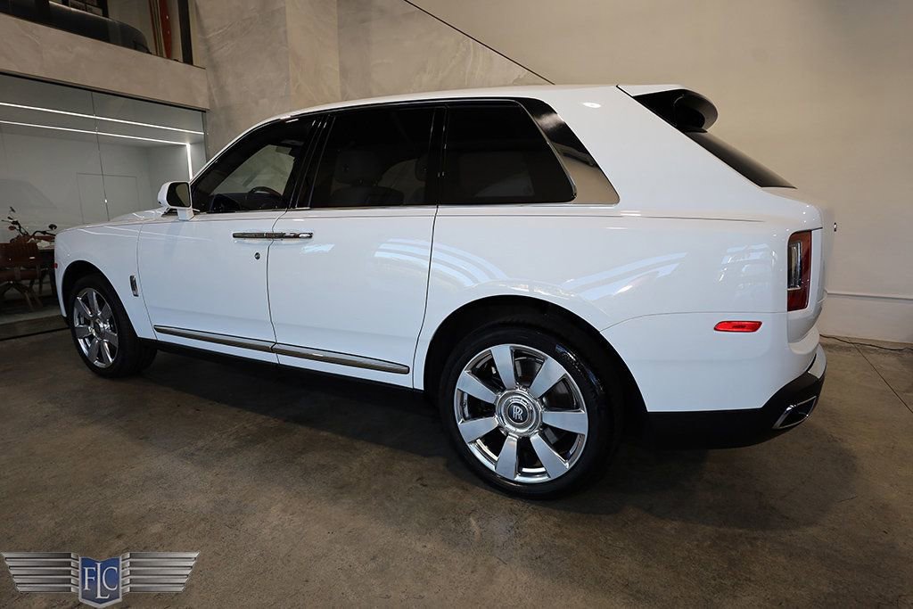 Used 2021 Rolls-Royce Cullinan image 5