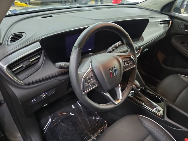 Used 2024 Buick Encore GX Avenir w/ Avenir Technology Package image 18