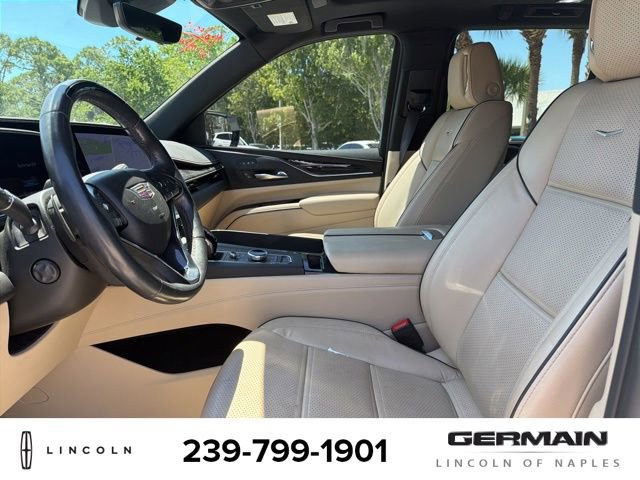 Used 2022 Cadillac Escalade Premium Luxury w/ Performance Package AWD/4WD image 12