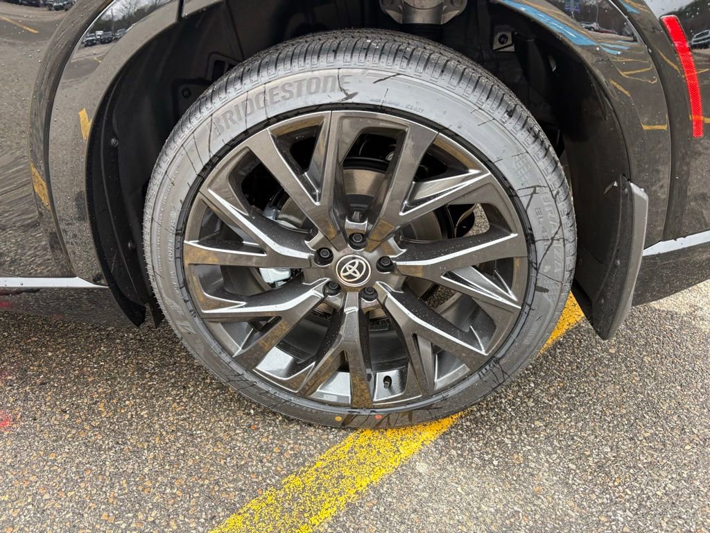 New 2026 Toyota Crown Signia AWD/4WD image 39