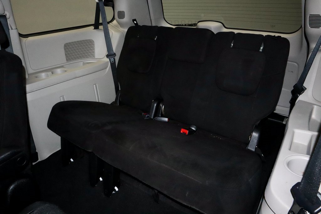 Used 2012 Dodge Grand Caravan SE image 21