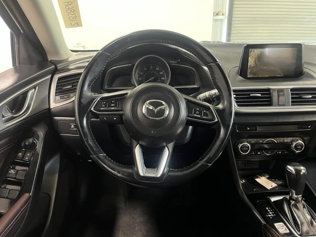 Used 2018 MAZDA MAZDA3 Touring FWD image 20