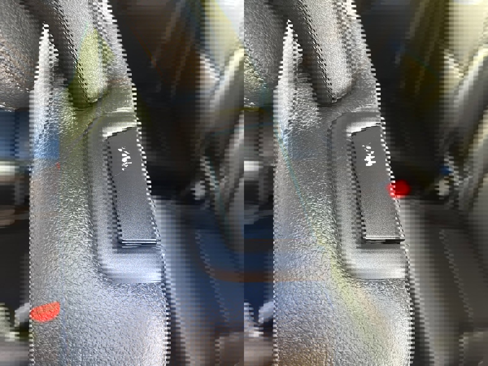 Used 2023 Volvo XC90 B6 Plus w/ Protection Package image 22