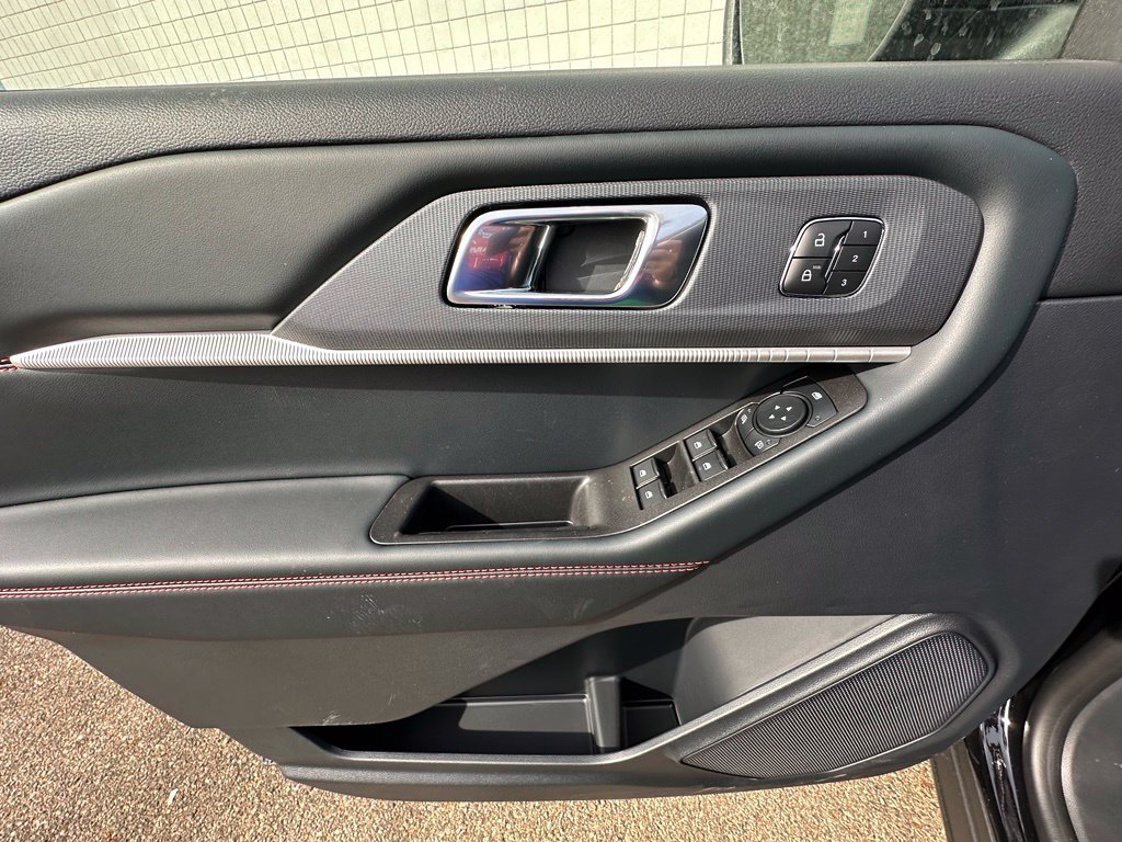 New 2027 Ford Explorer ST-Line w/ Premium Package AWD/4WD image 18