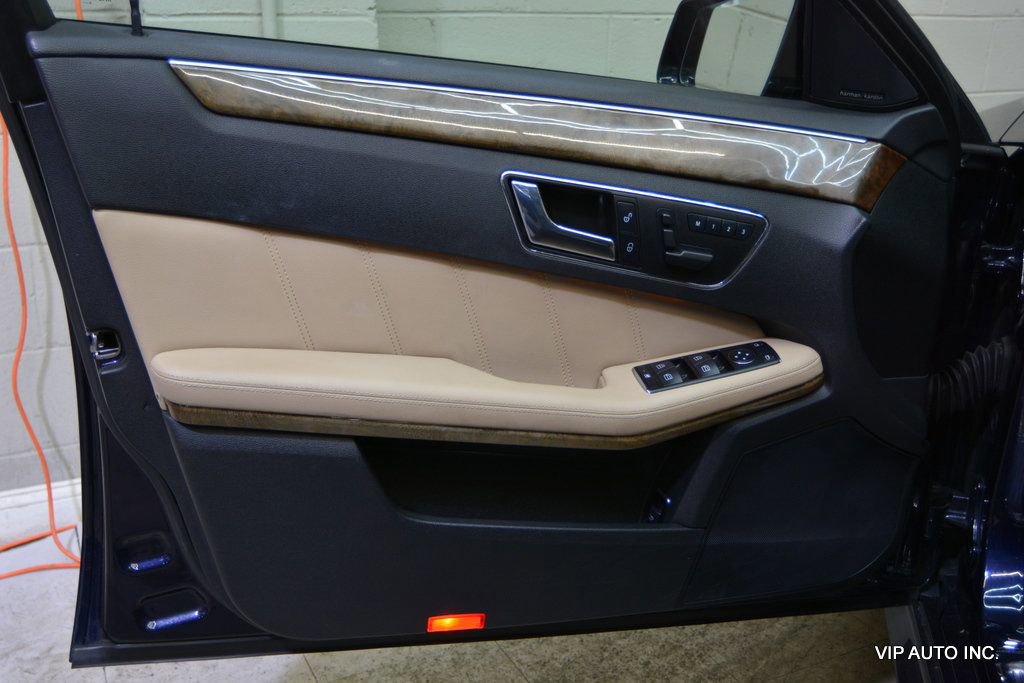 Used 2010 Mercedes-Benz E 350 4MATIC Sedan image 7