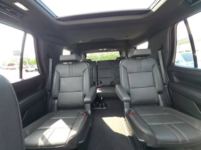 Used 2023 Chevrolet Tahoe RST w/ Luxury Package AWD/4WD image 34