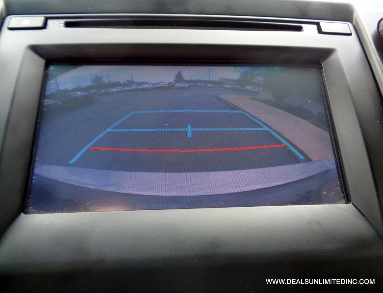 Used 2016 Toyota Camry SE FWD image 12