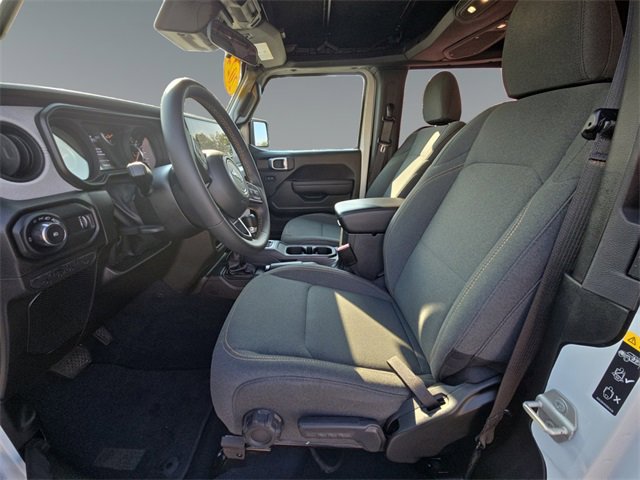 Used 2024 Jeep Wrangler Sport S image 13