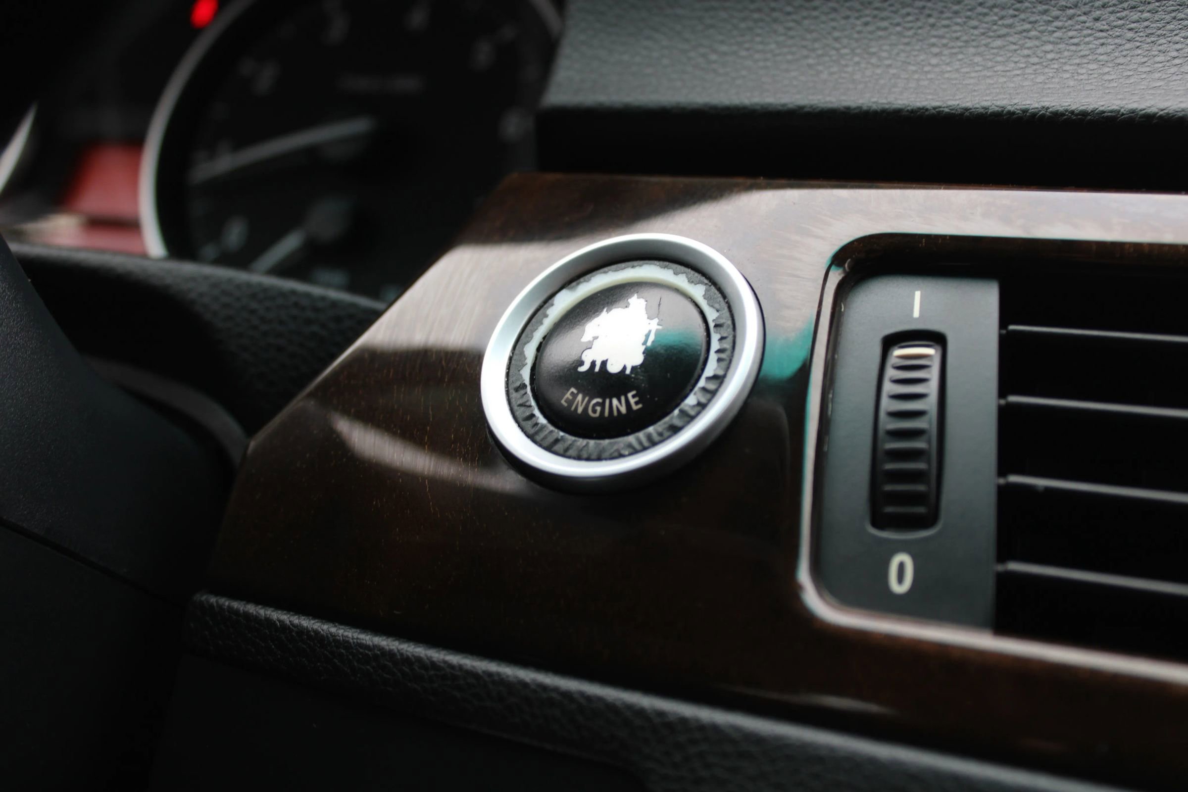 Used 2011 BMW 328i xDrive Sedan w/ Premium Pkg image 29